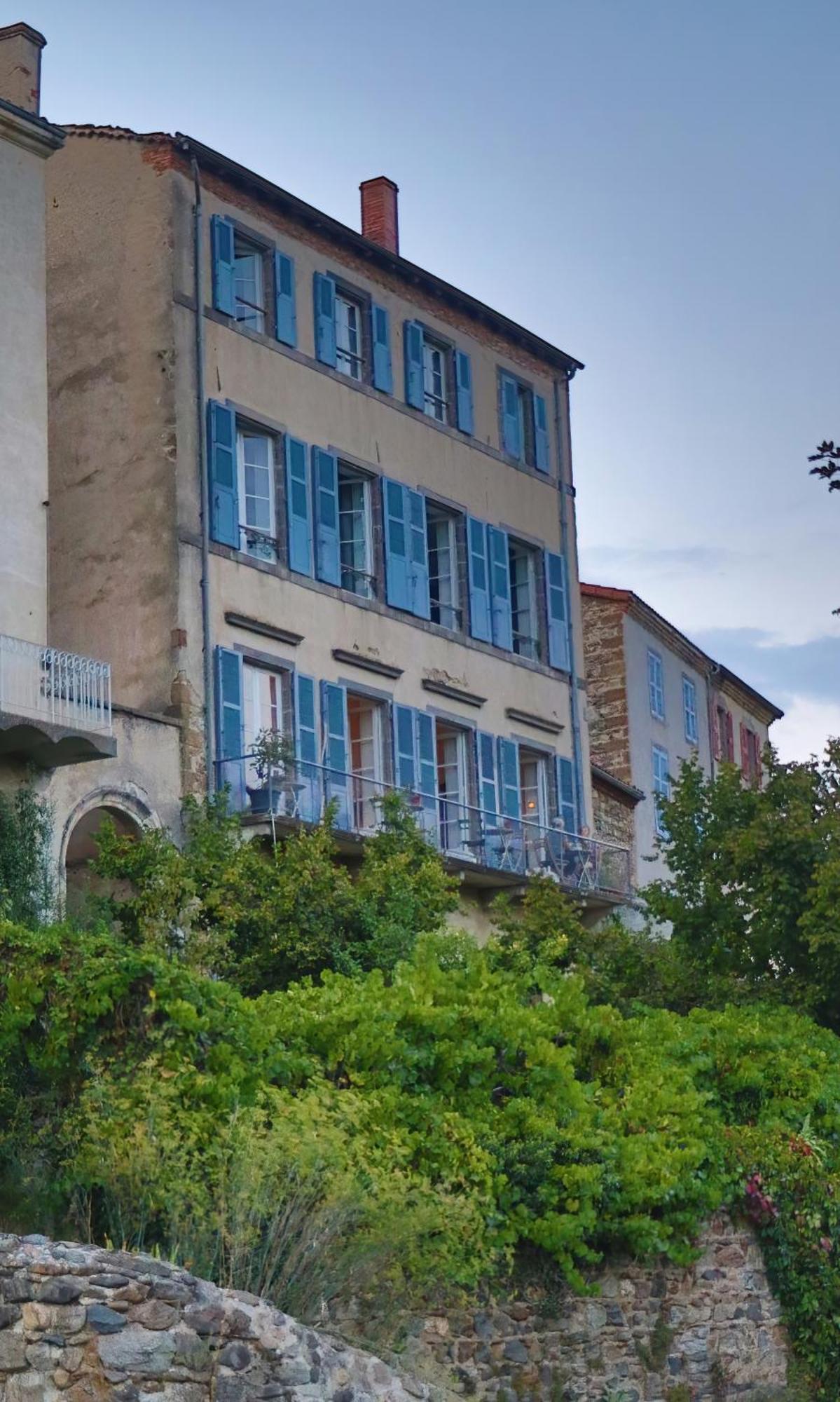Maison Cha-Ri-Va-Ri Lavoûte-Chilhac Exteriör bild